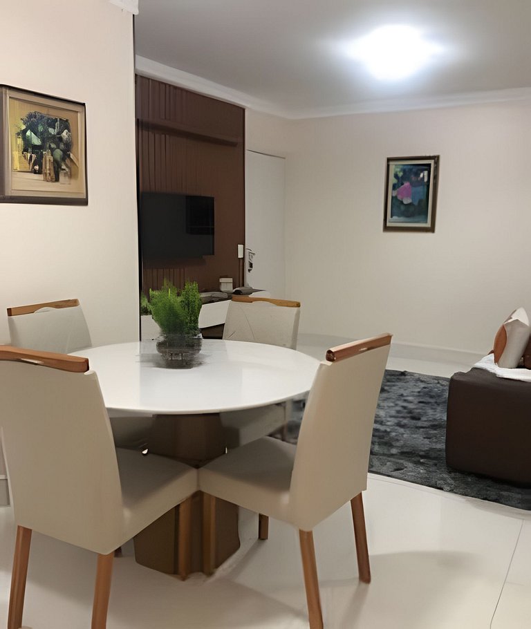 Confortavel , perto Av. 85 e t63