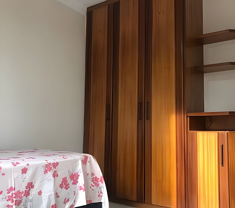 Confortavel , perto Av. 85 e t63