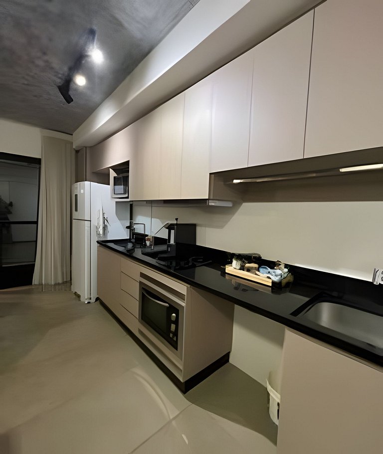 Romantico e Charmoso , Flat acolhedor