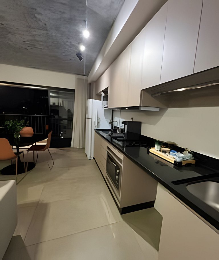 Romantico e Charmoso , Flat acolhedor