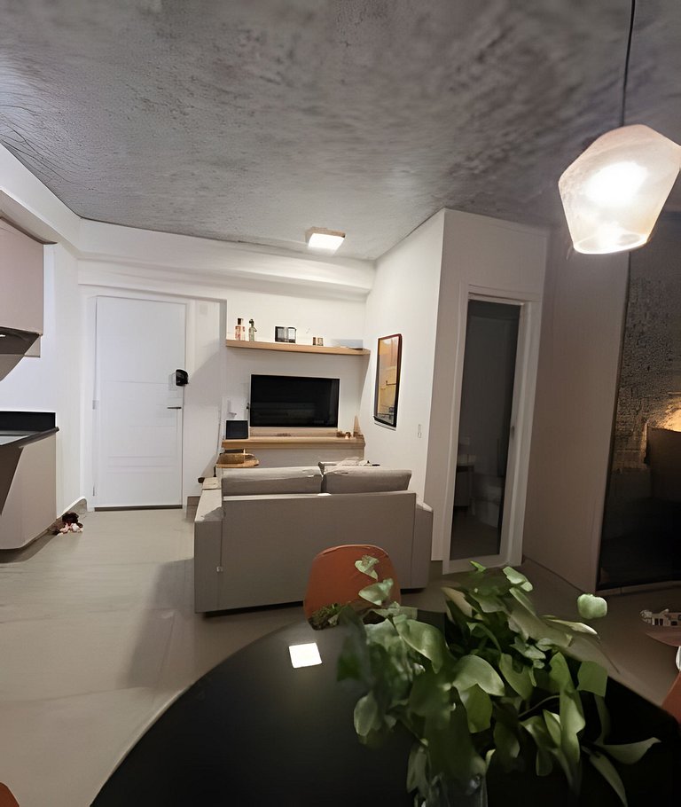 Romantico e Charmoso , Flat acolhedor