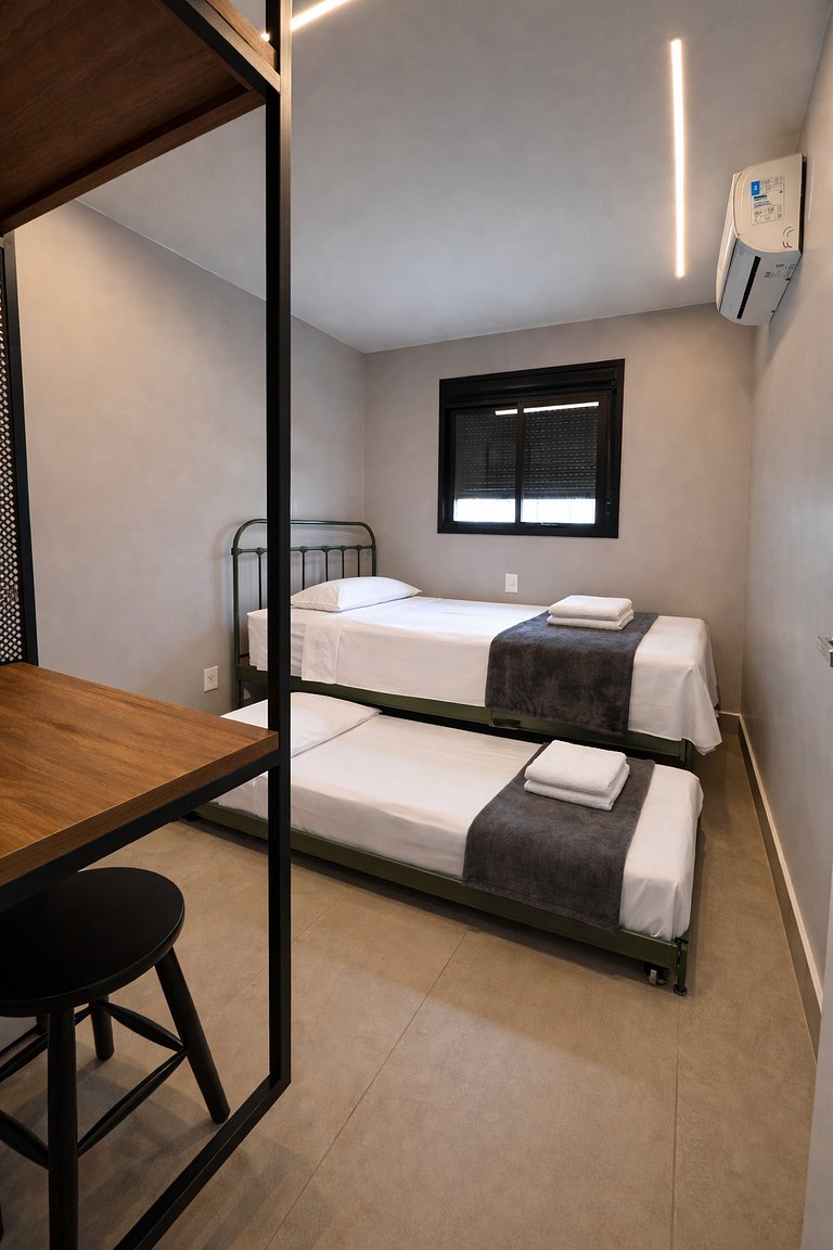 Retro Elegance, Acoonchergo com Estilo